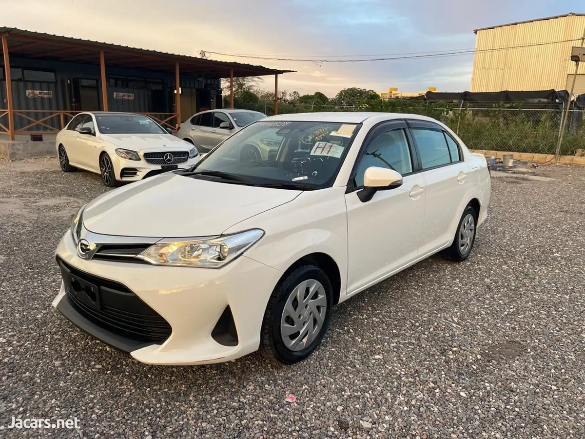 2022 TOYOTA Axio