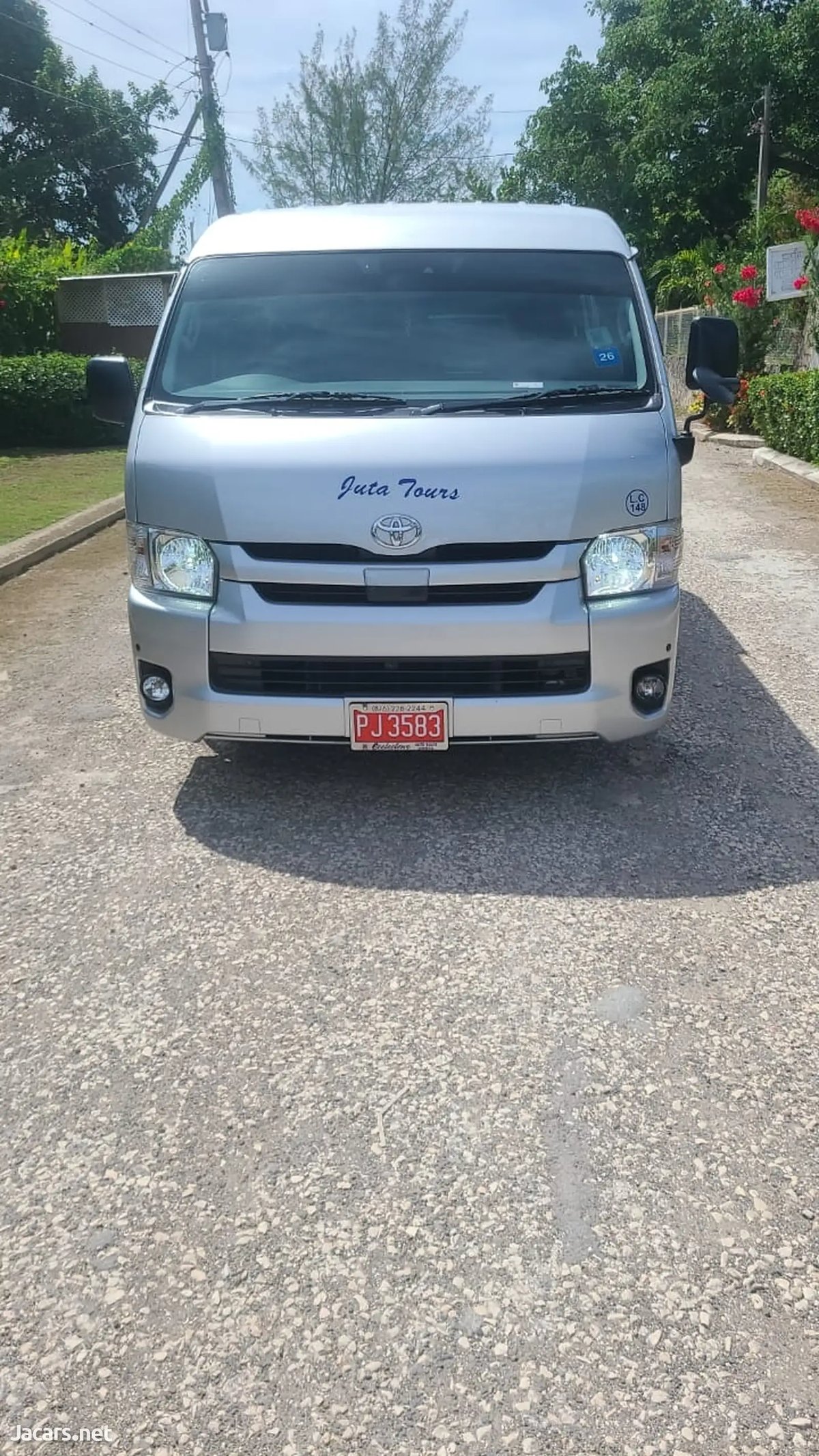 2020 TOYOTA Hiace
