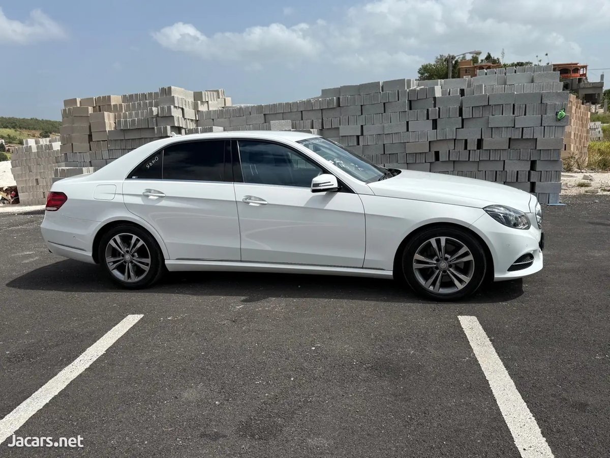2016 Mercedes-Benz E-Class