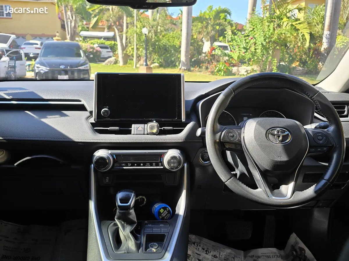 2024 TOYOTA RAV4