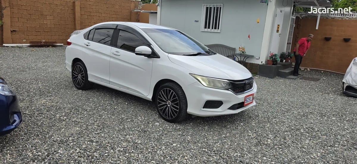 2019 HONDA Grace