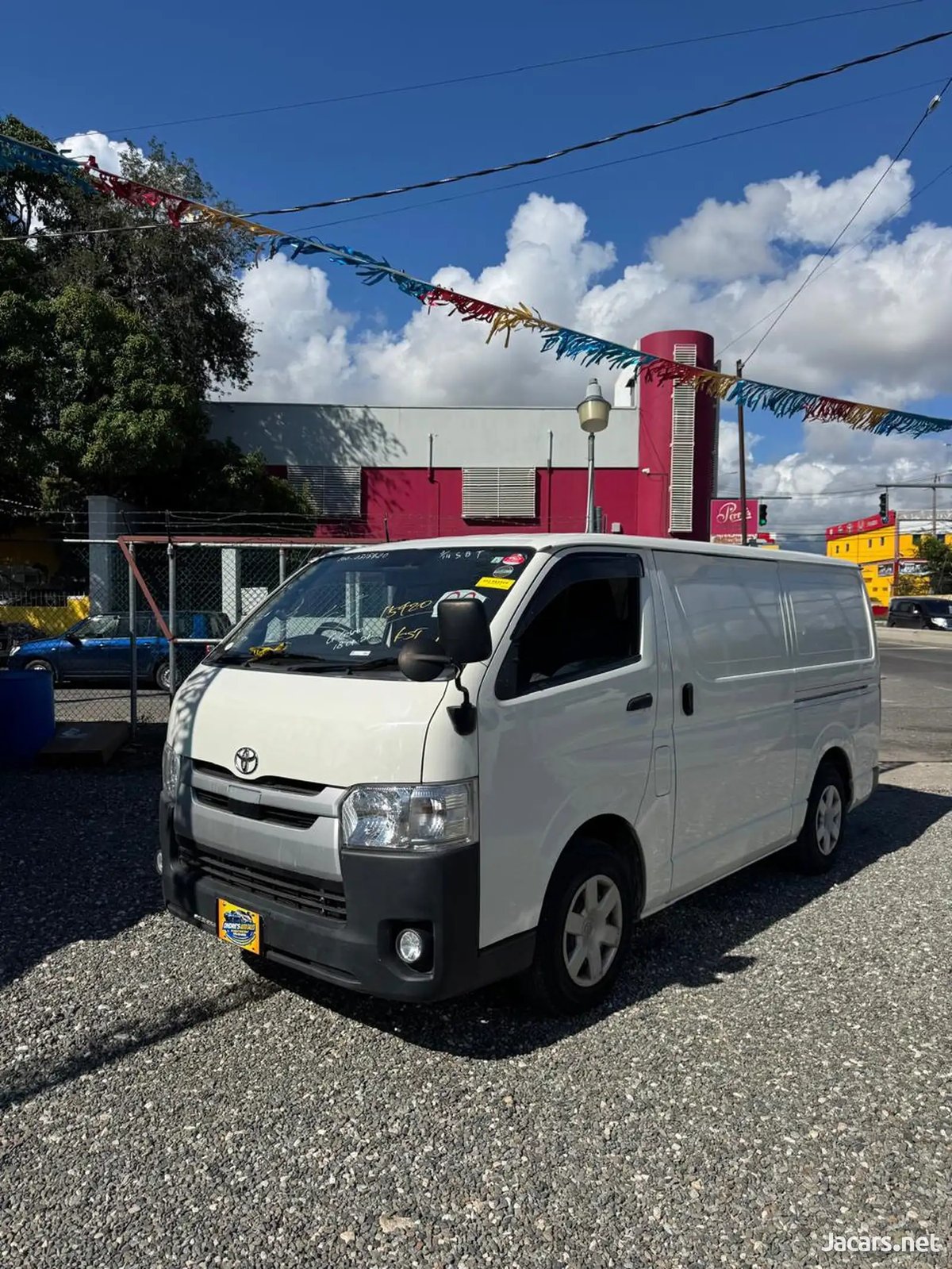 2020 TOYOTA Hiace