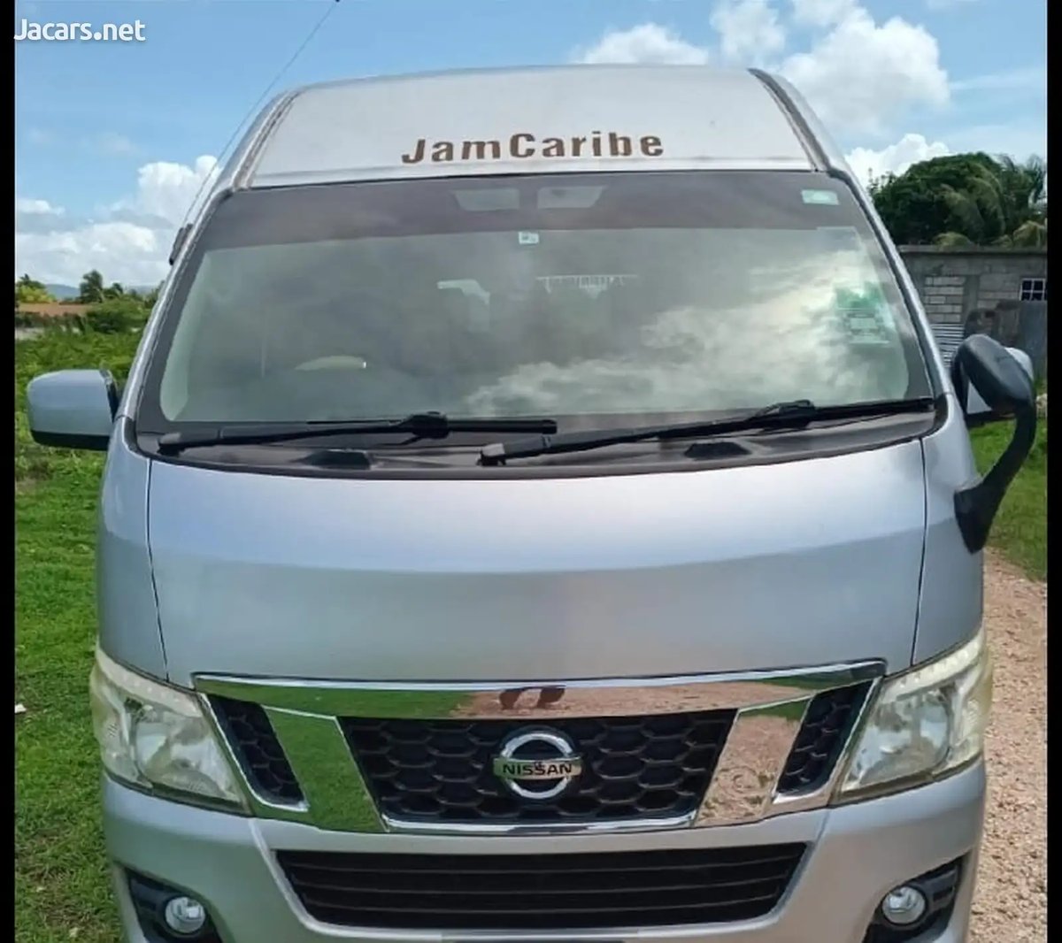 2014 NISSAN carvan