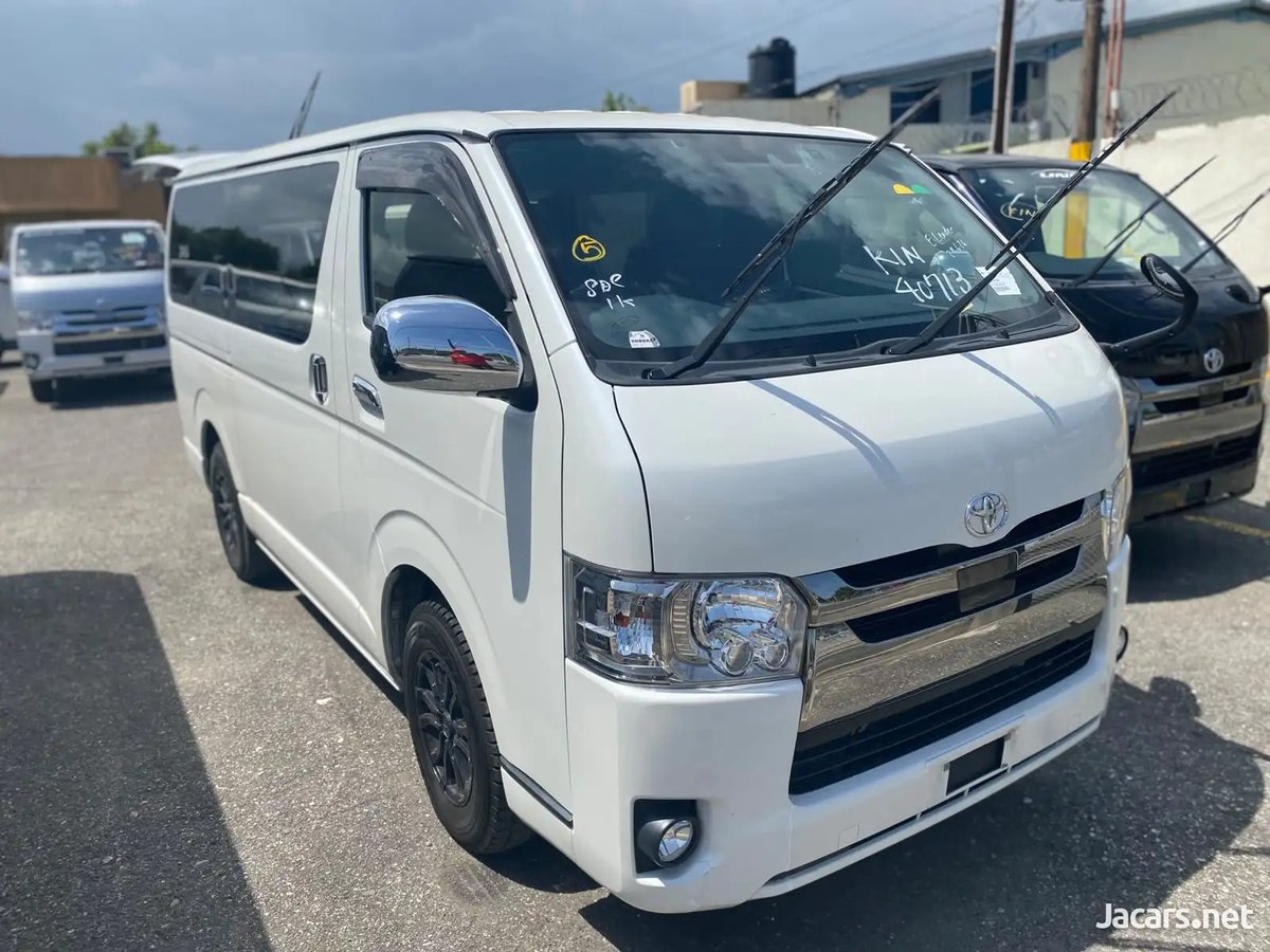 2020 TOYOTA Hiace