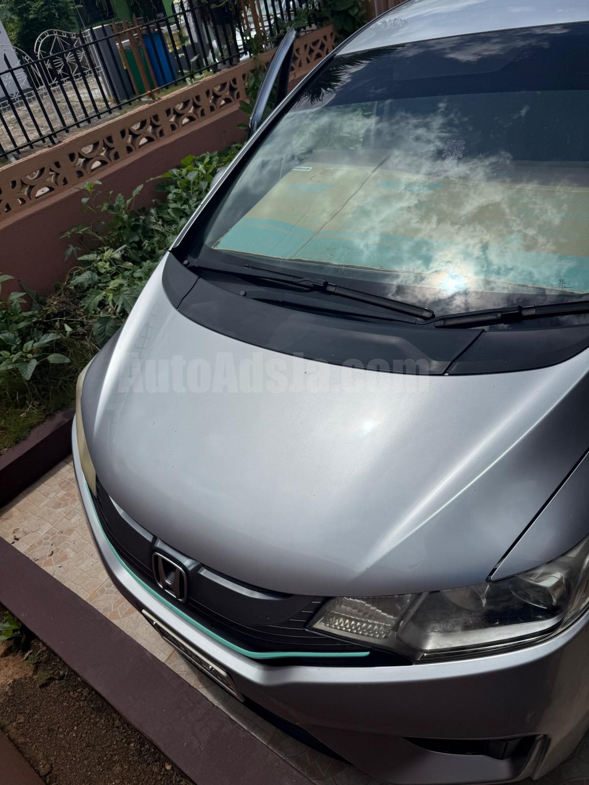2015 HONDA FIT