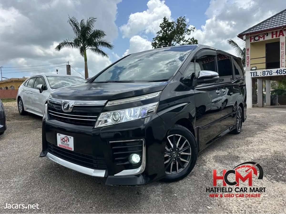 2015 TOYOTA Voxy