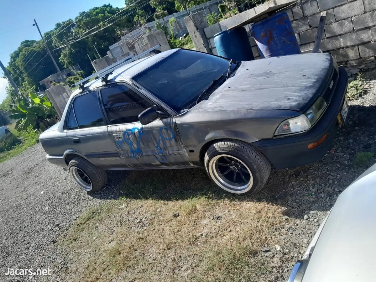 1990 TOYOTA Corolla