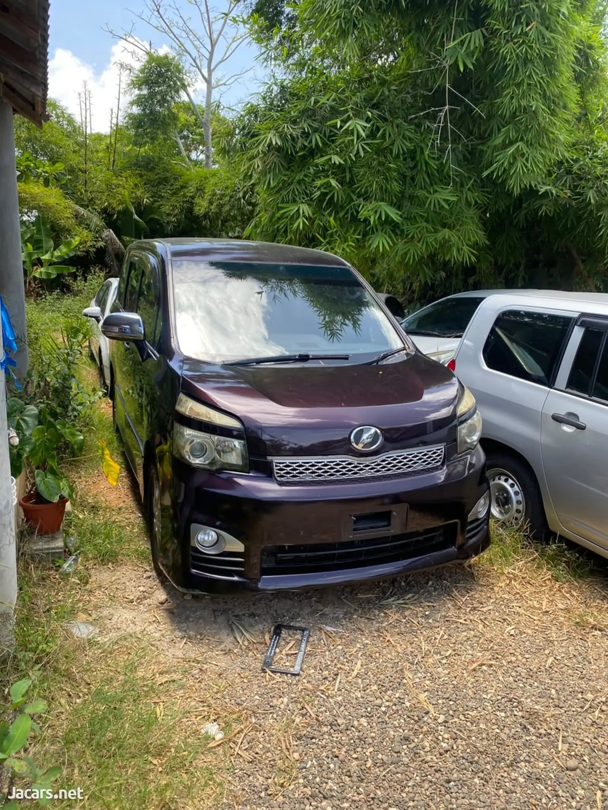 2011 TOYOTA Voxy