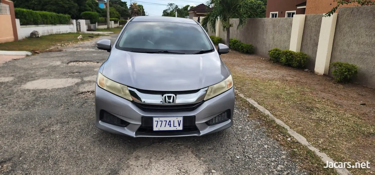 2017 HONDA Grace
