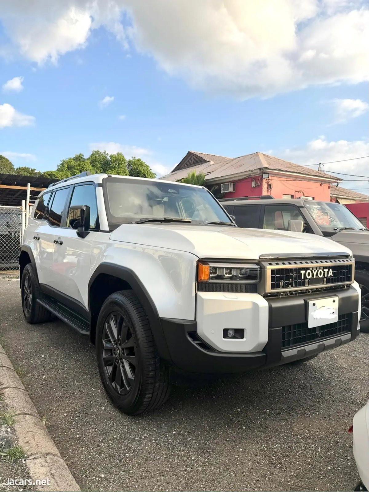 2026 TOYOTA Land