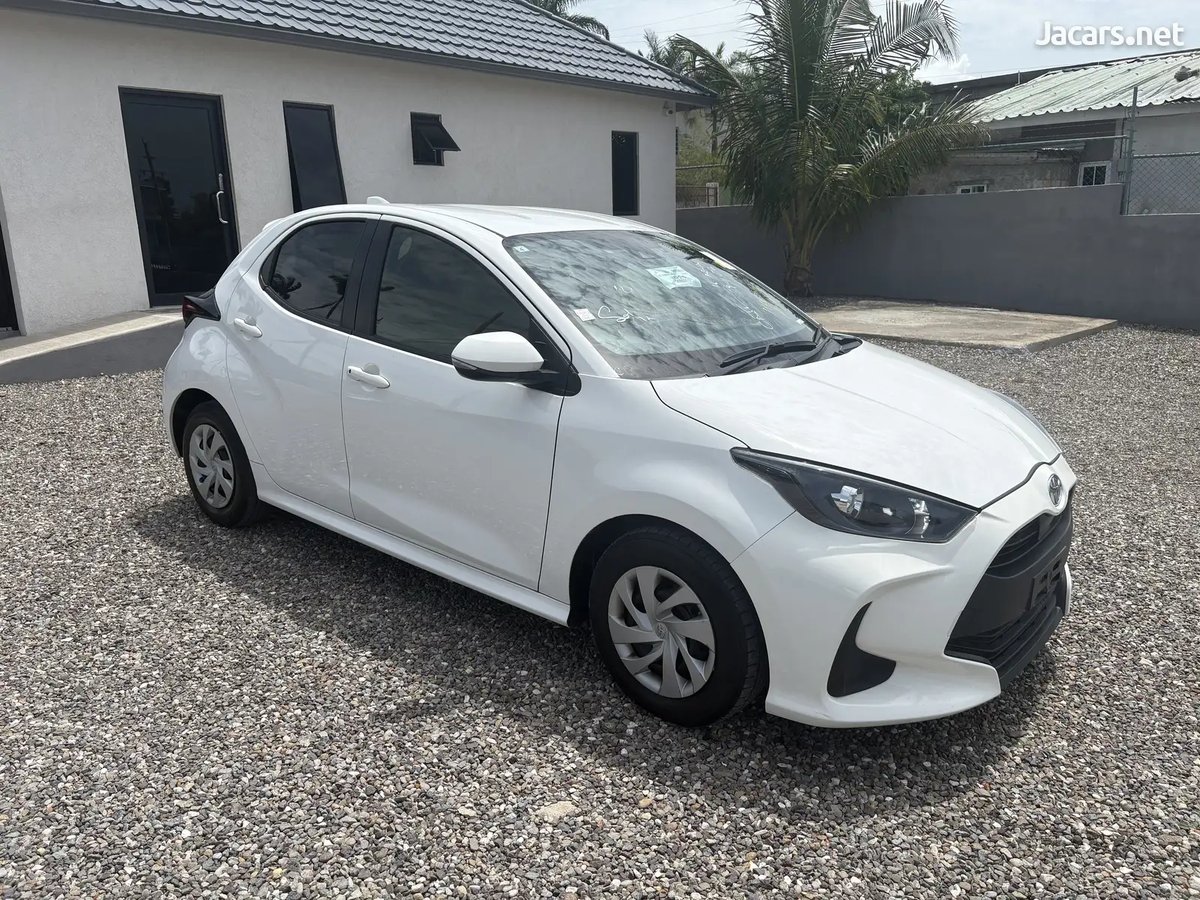 2023 TOYOTA Yaris