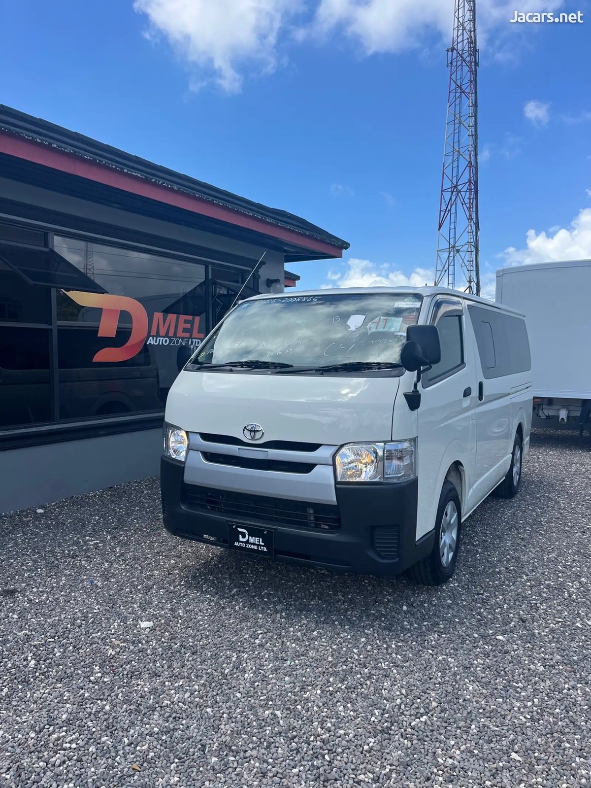 2020 TOYOTA Hiace