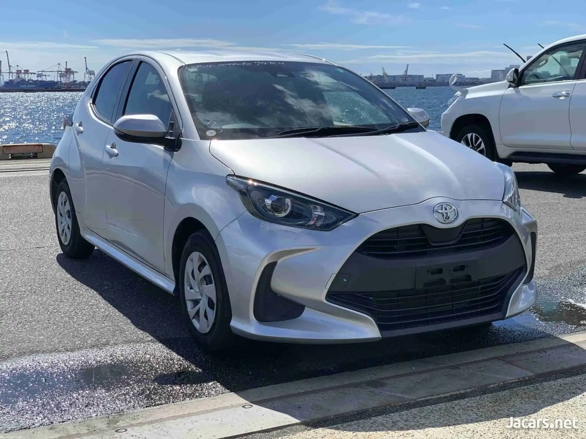 2021 TOYOTA Yaris