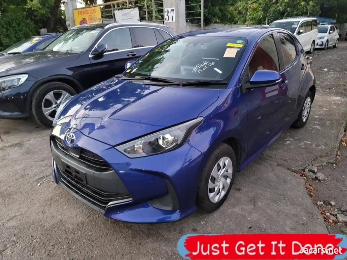 2022 TOYOTA Yaris
