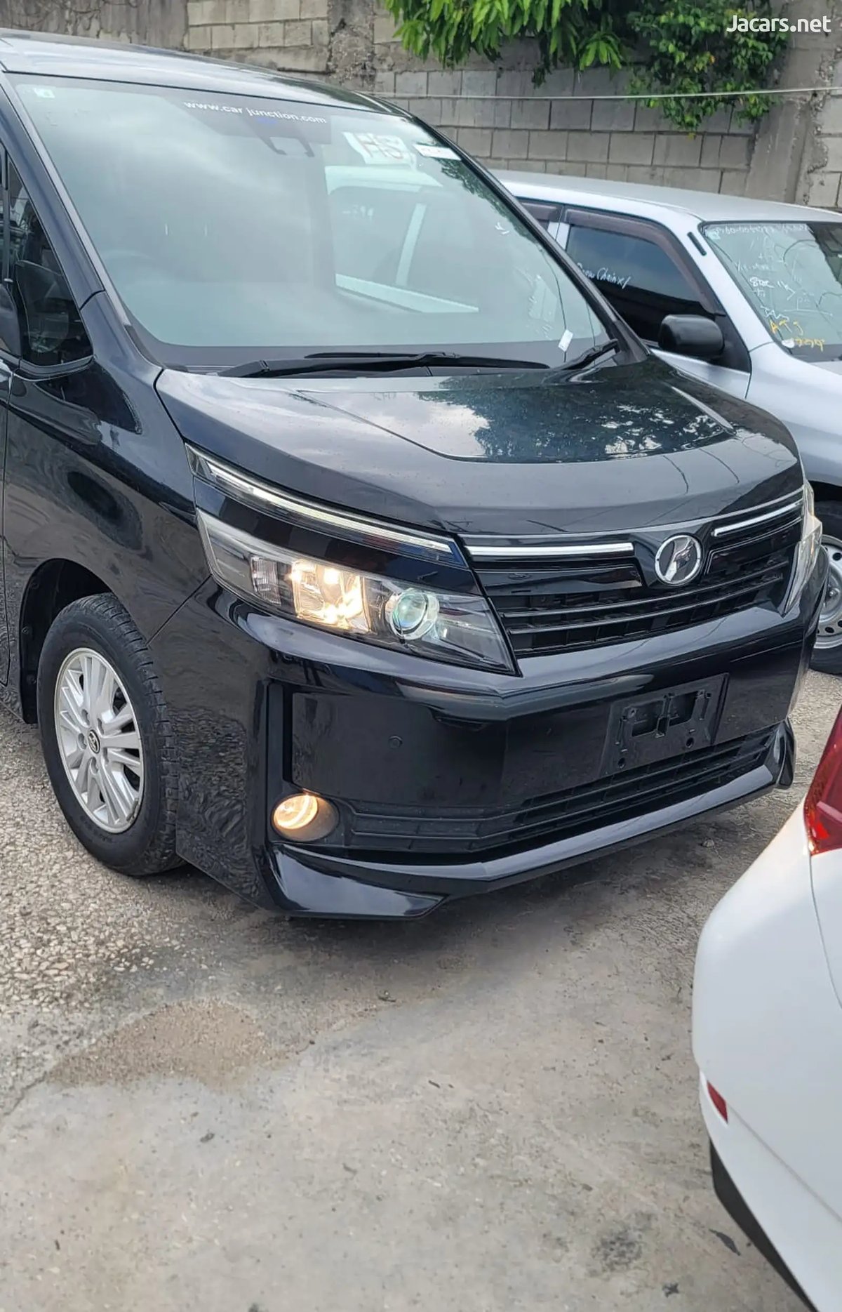 2016 TOYOTA Voxy