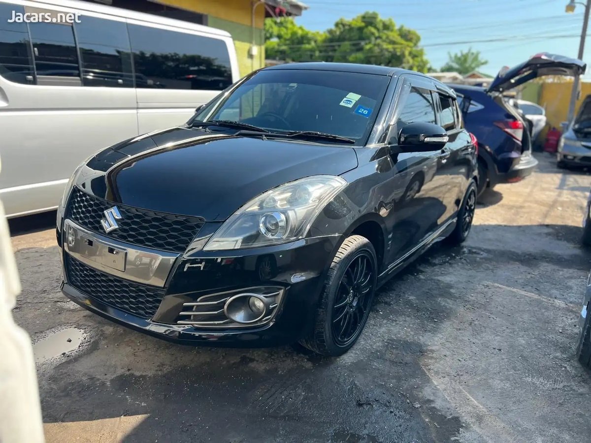 2013 SUZUKI Swift