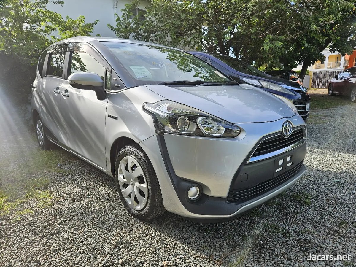2016 TOYOTA Sienta