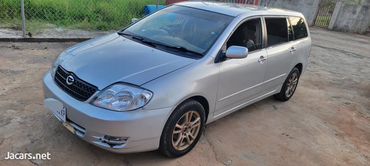 2002 TOYOTA Fielder
