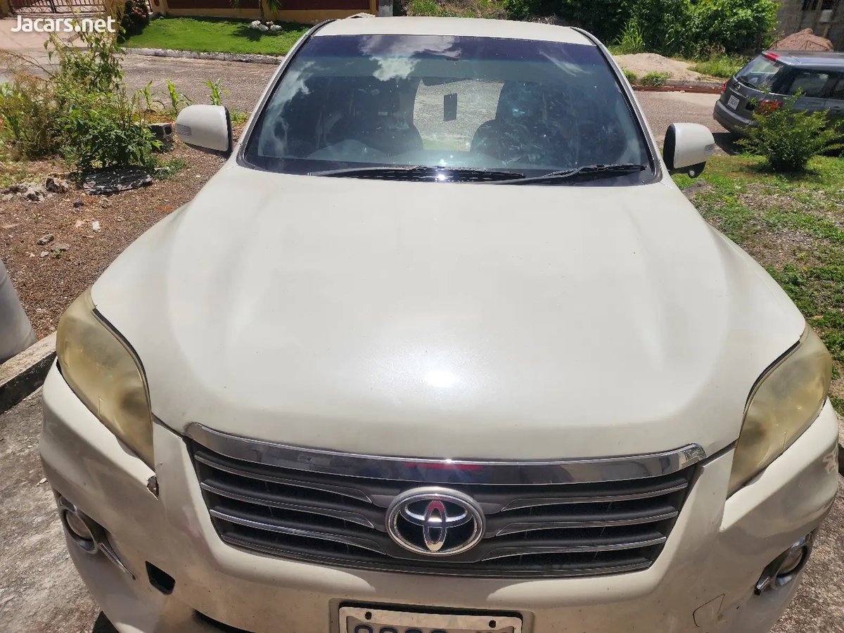 2011 TOYOTA Vanguard
