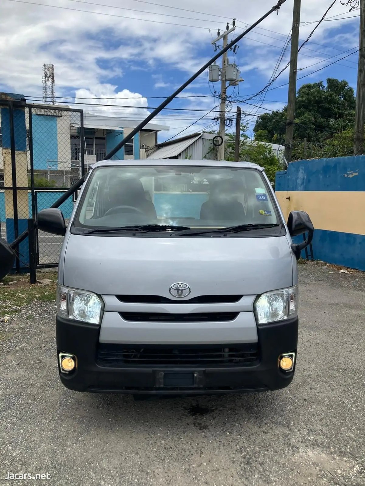 2017 TOYOTA Hiace