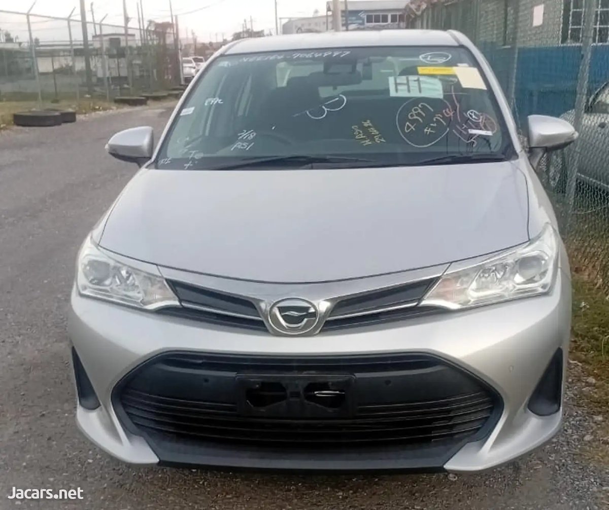 2018 TOYOTA Axio