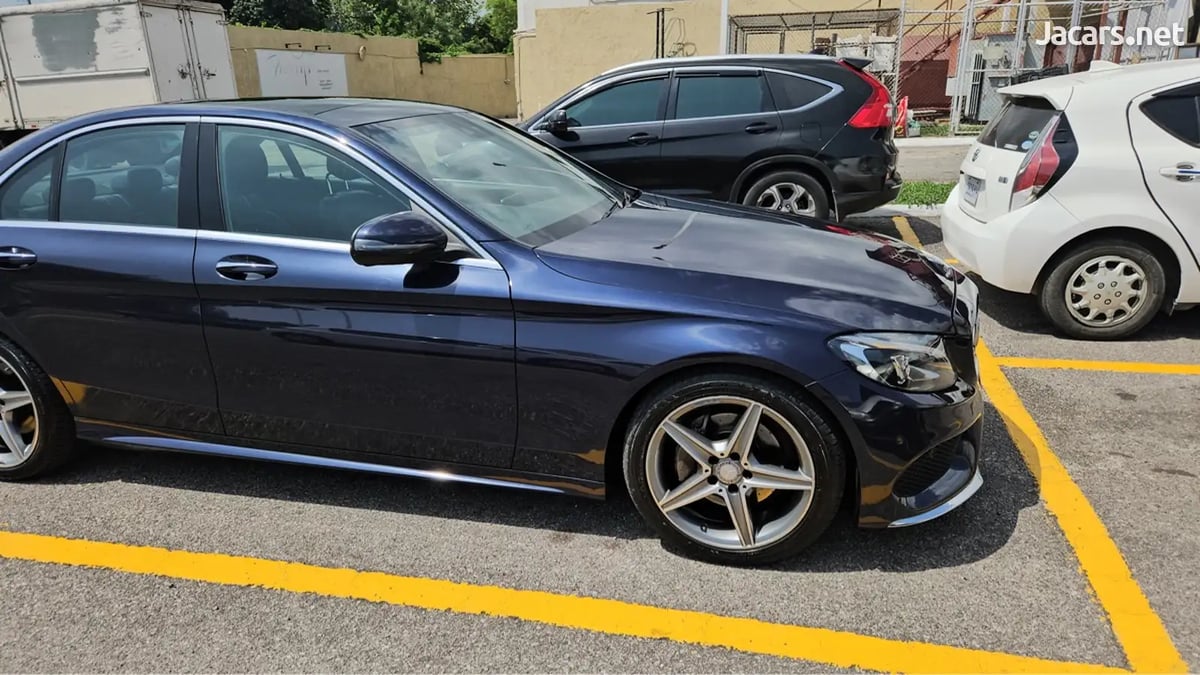 2017 Mercedes-Benz C-Class