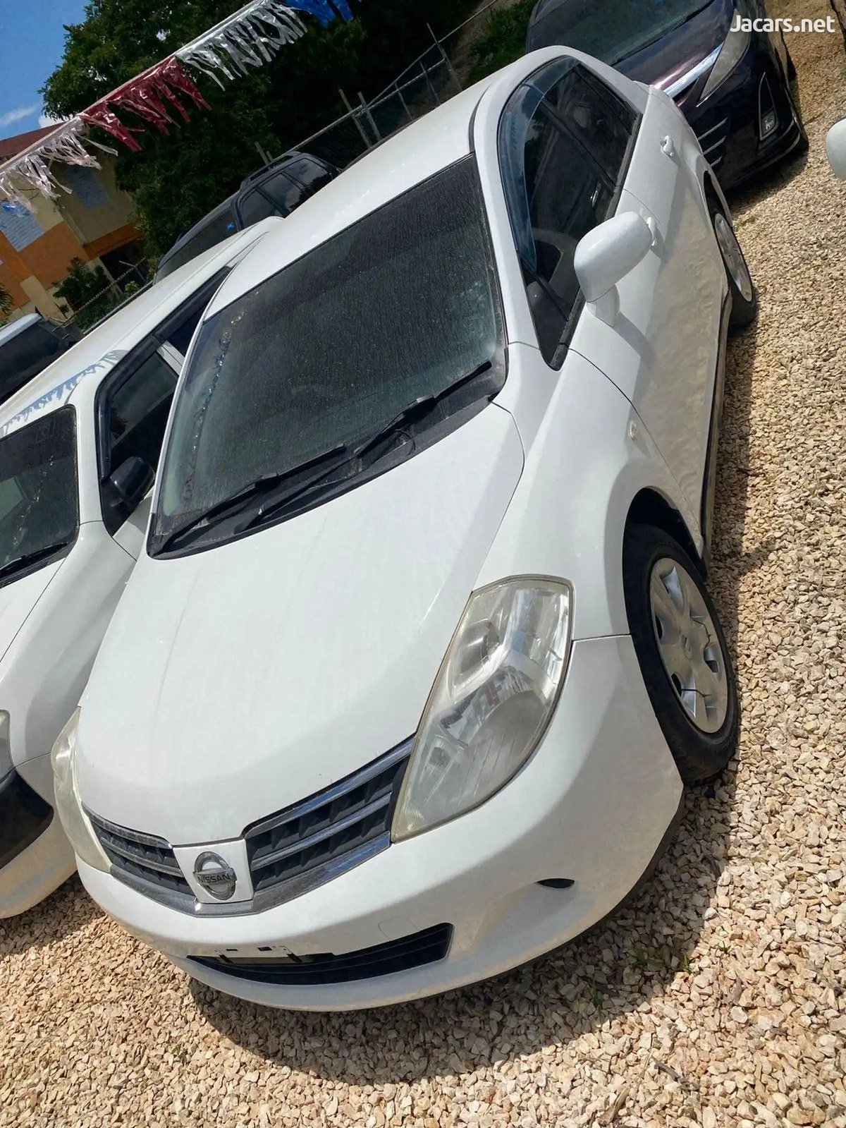 2011 NISSAN Tiida