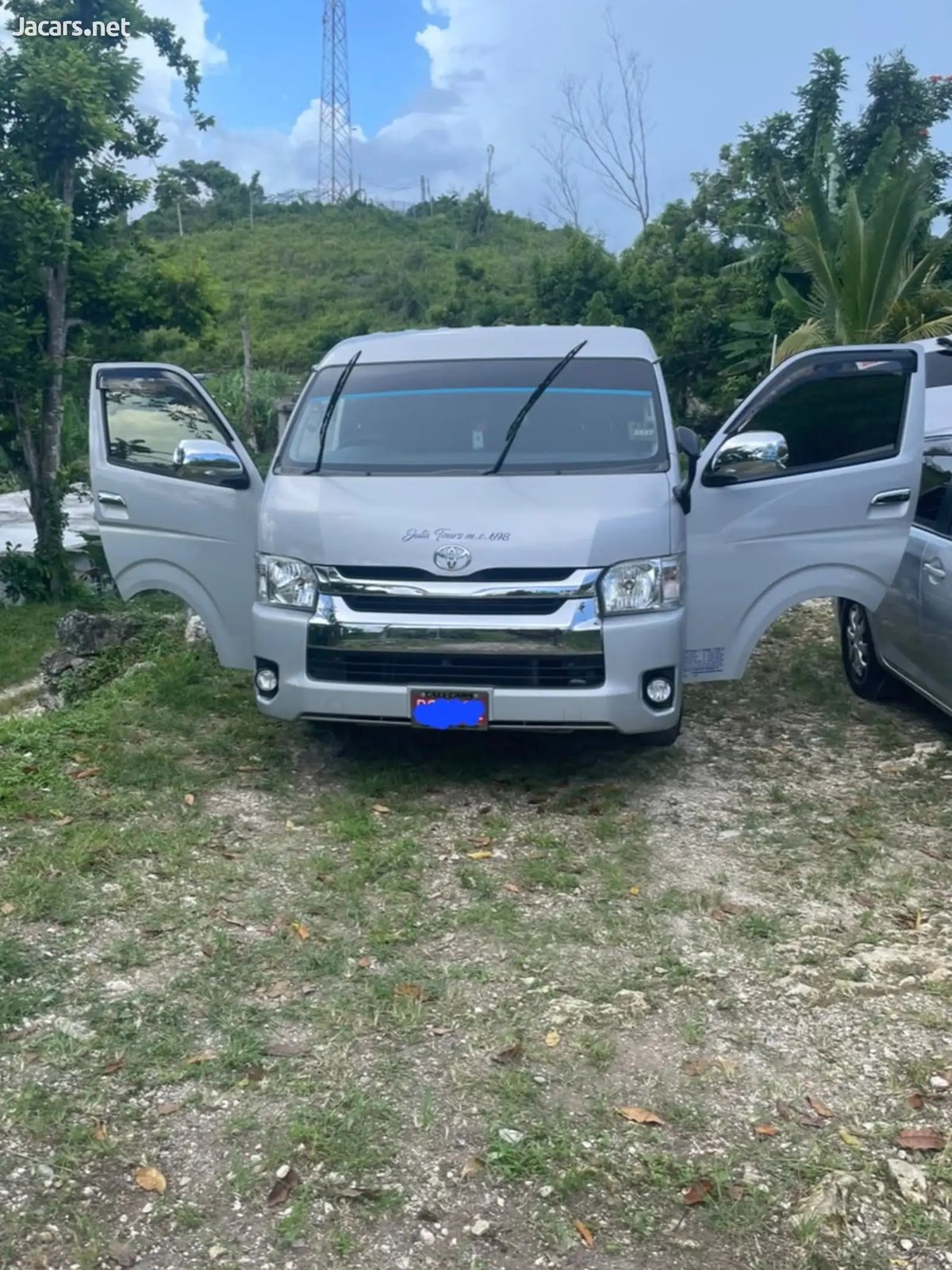 2018 TOYOTA Hiace