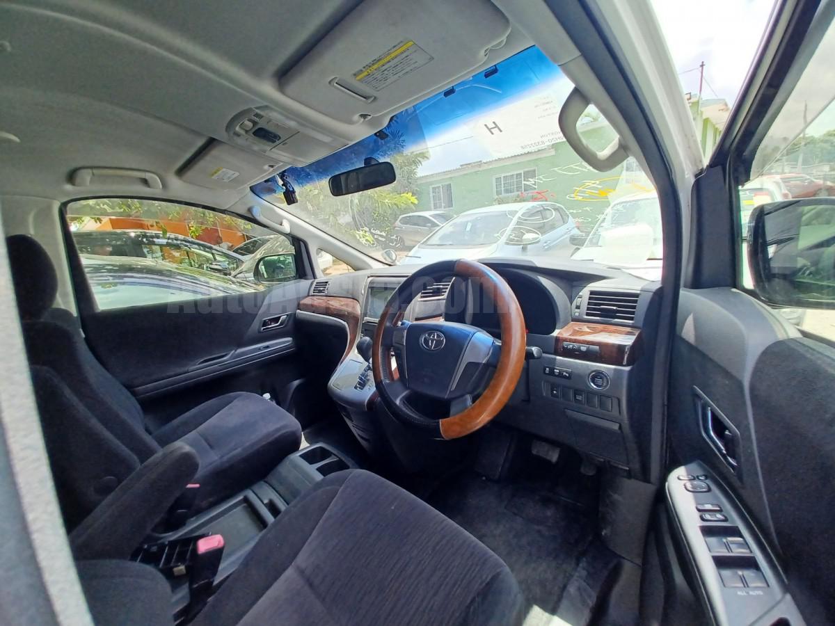 2014 TOYOTA VELLFIRE