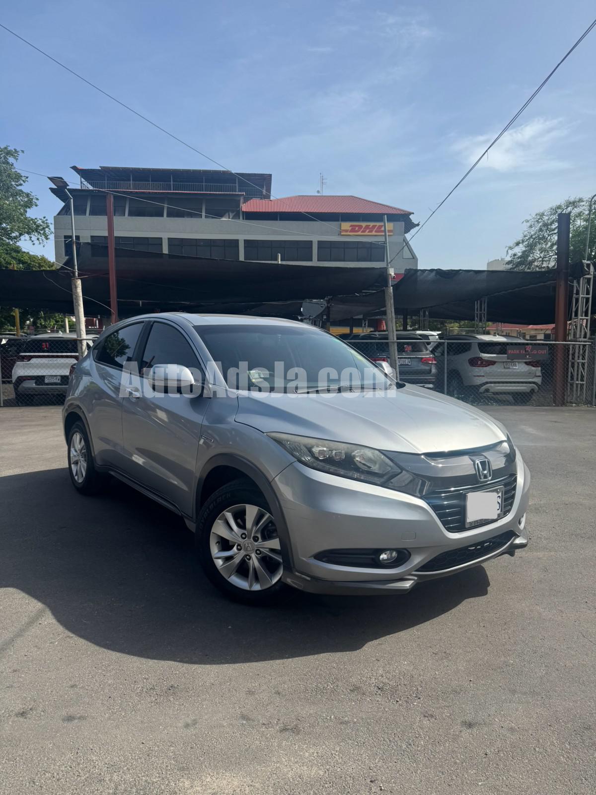 2017 HONDA VEZEL