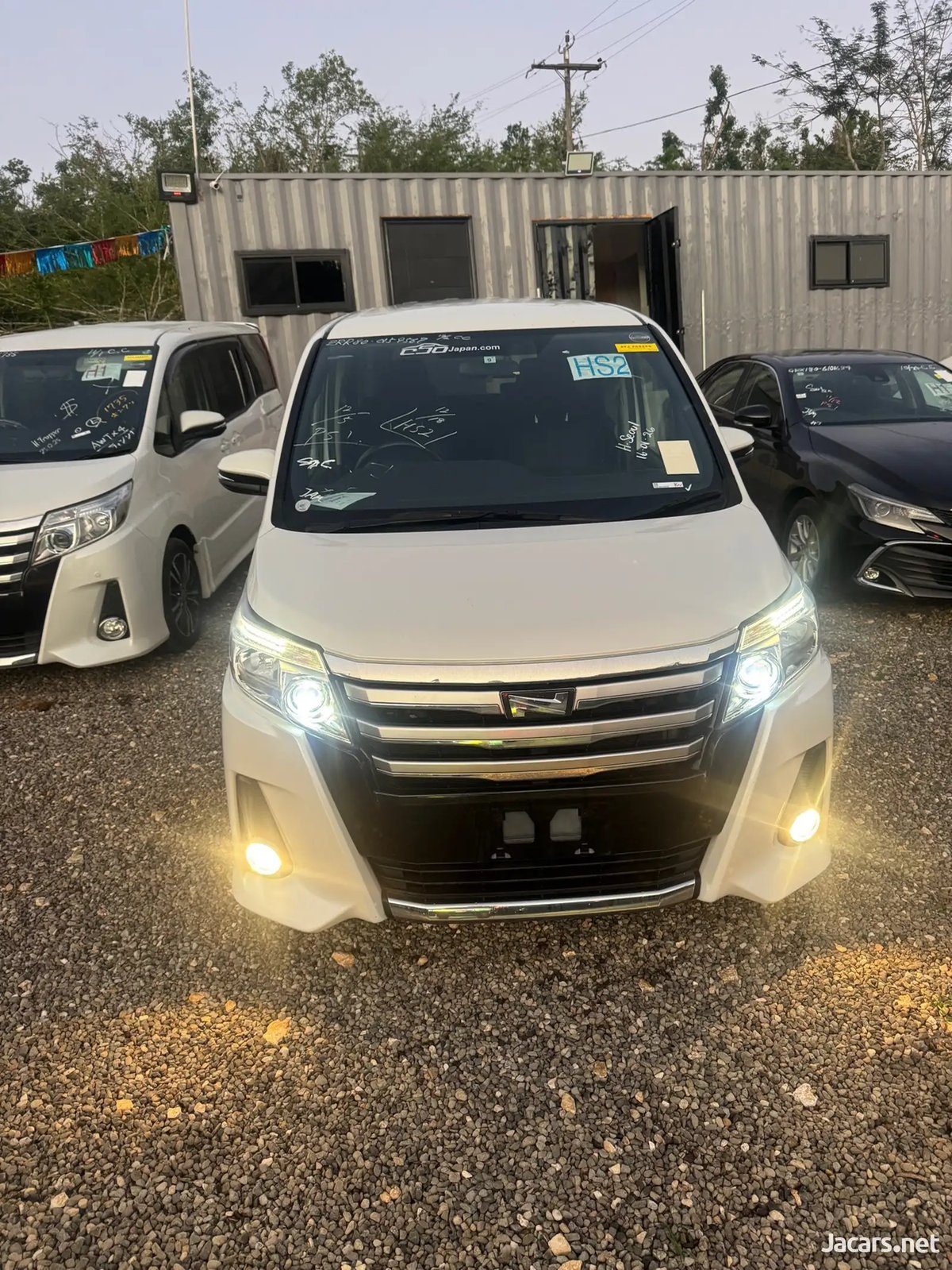 2015 TOYOTA Noah