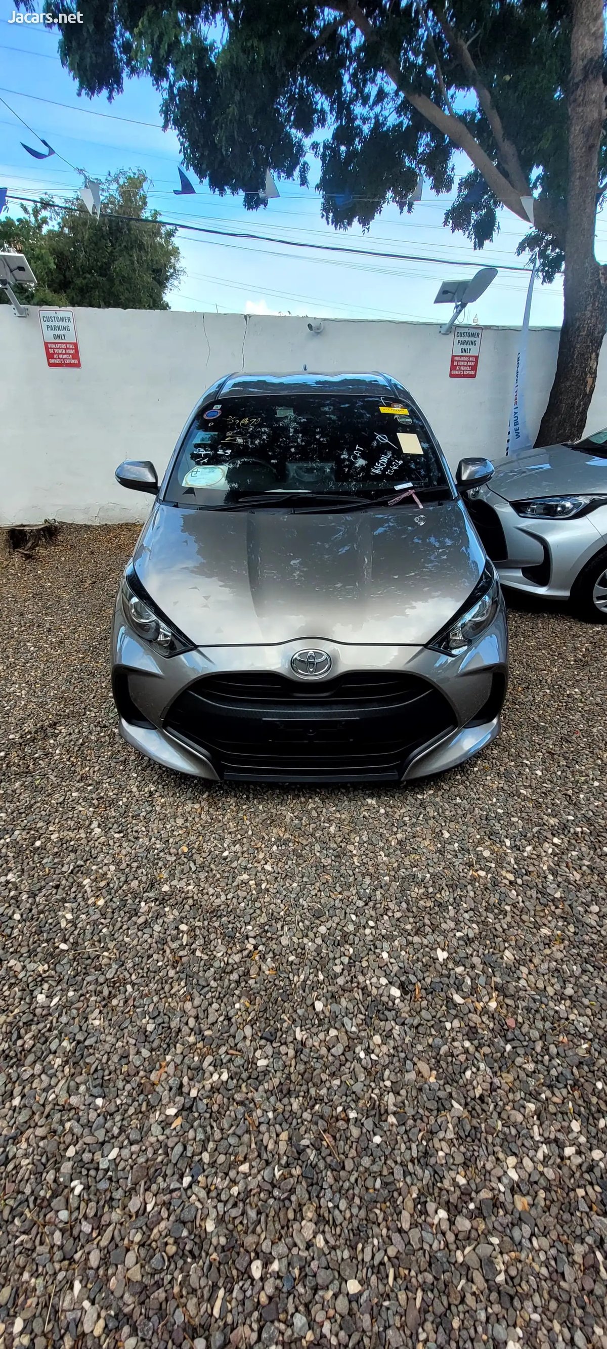 2022 TOYOTA Yaris