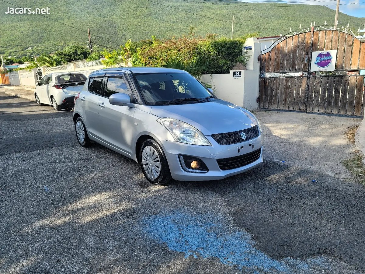 2015 SUZUKI Swift