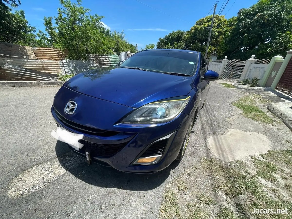 2011 MAZDA Axela