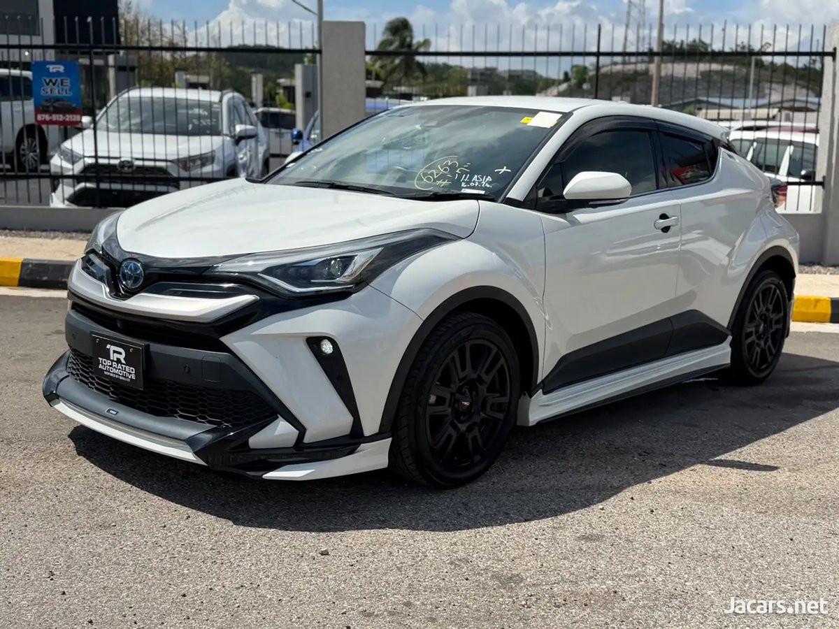 2021 TOYOTA C-HR