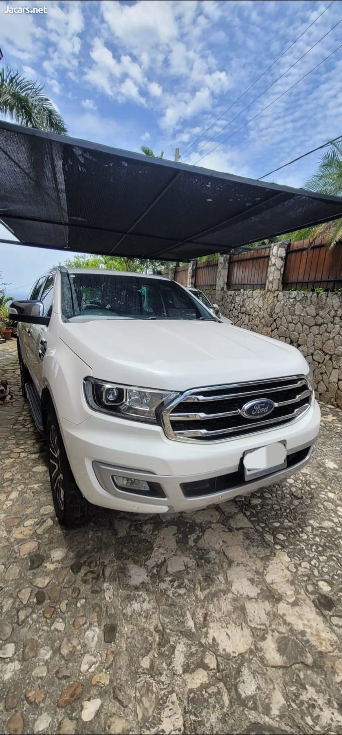 2022 FORD Everest