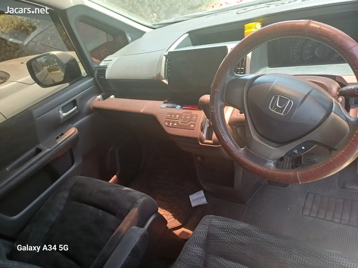 HONDA Stepwagon