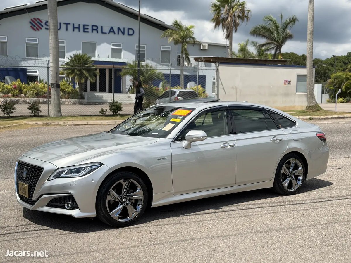 2019 TOYOTA Crown