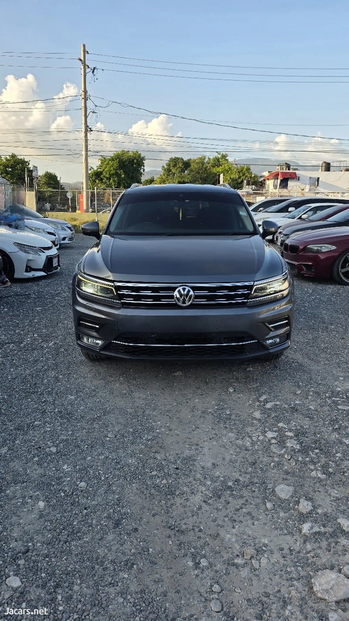 2019 VOLKSWAGEN Tiguan