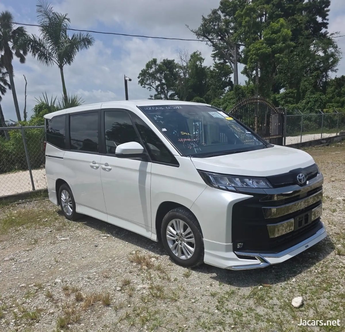2024 TOYOTA Noah