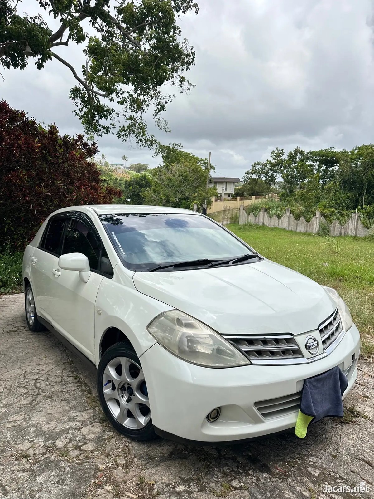 2008 NISSAN Tiida