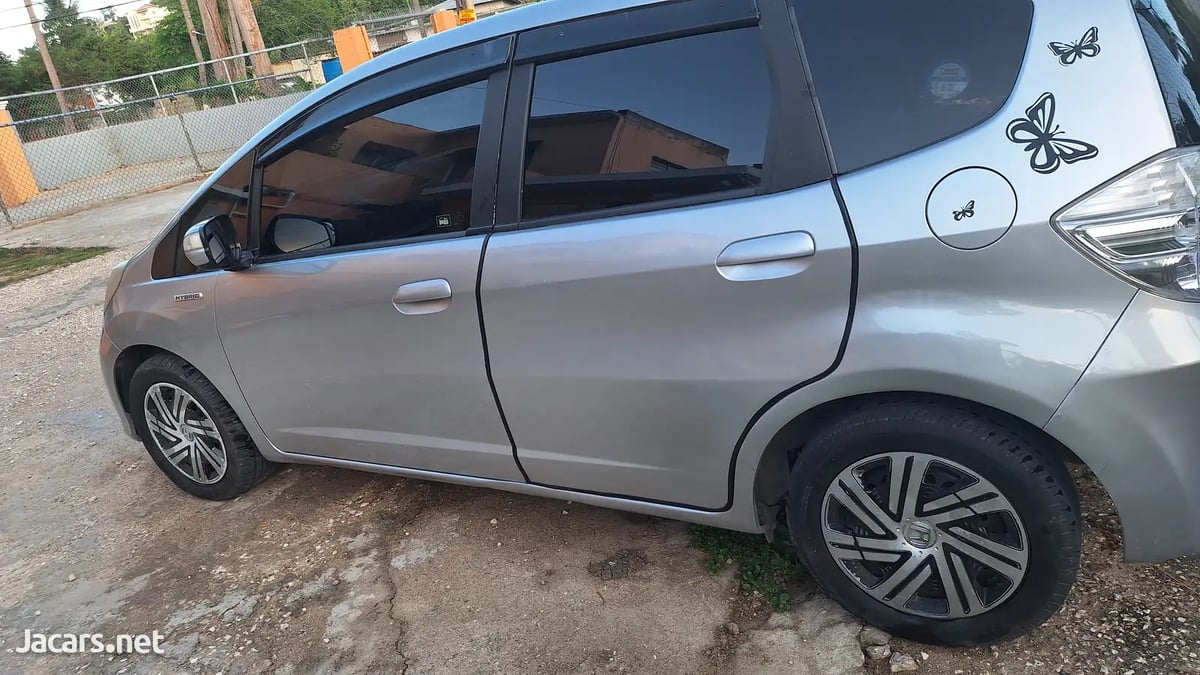 2013 HONDA Fit