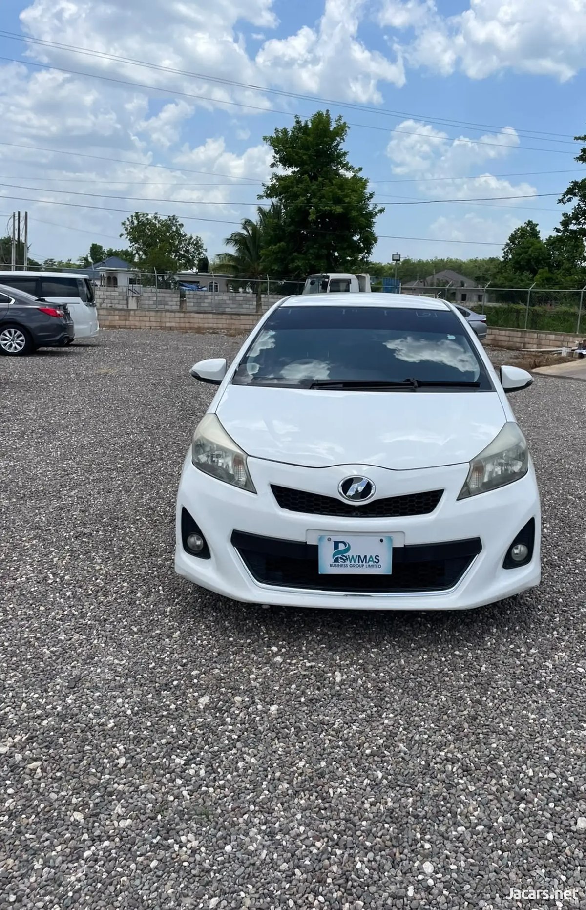 2013 TOYOTA Vitz
