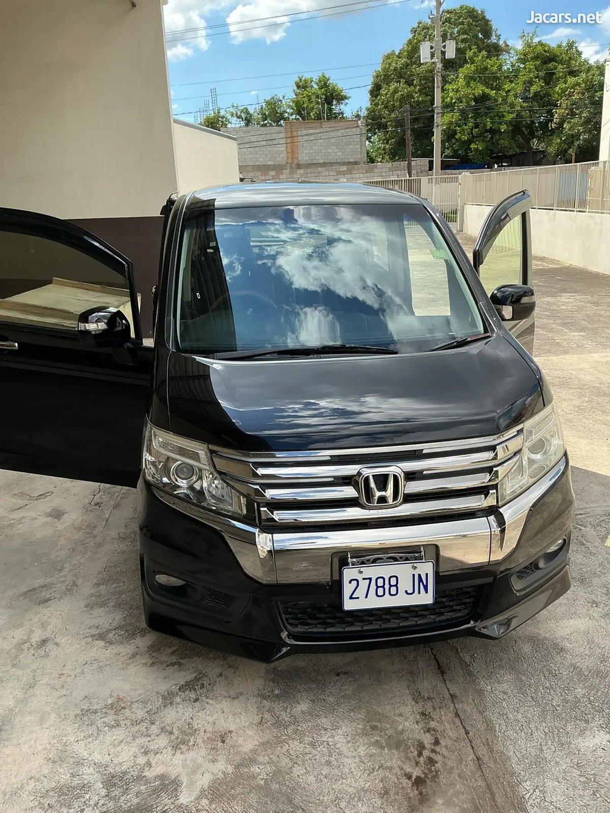 2014 HONDA Stepwgn