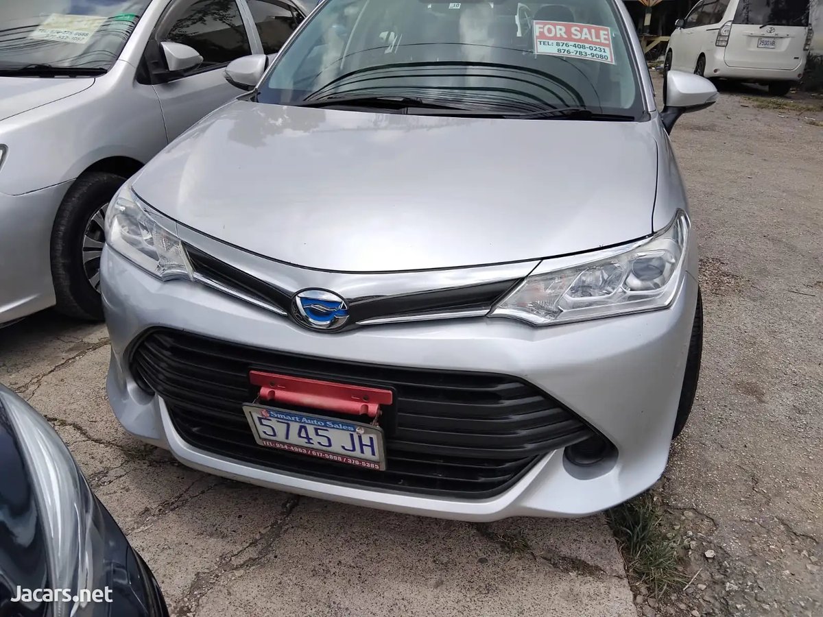 2016 TOYOTA Axio