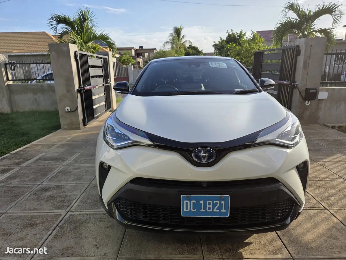 2020 TOYOTA C-HR