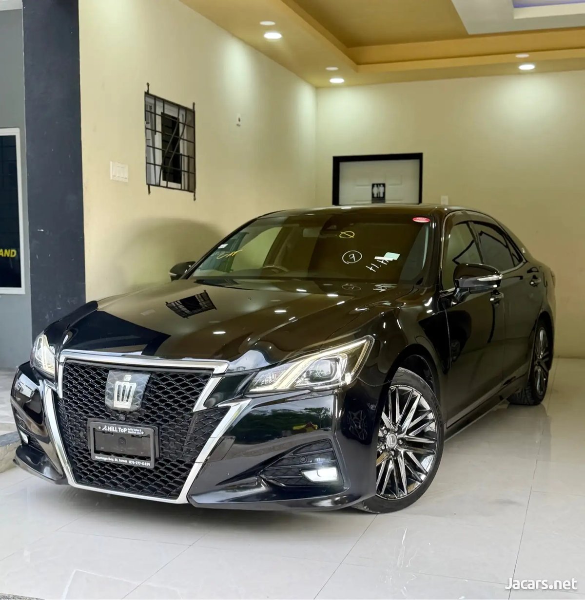 2017 TOYOTA Crown
