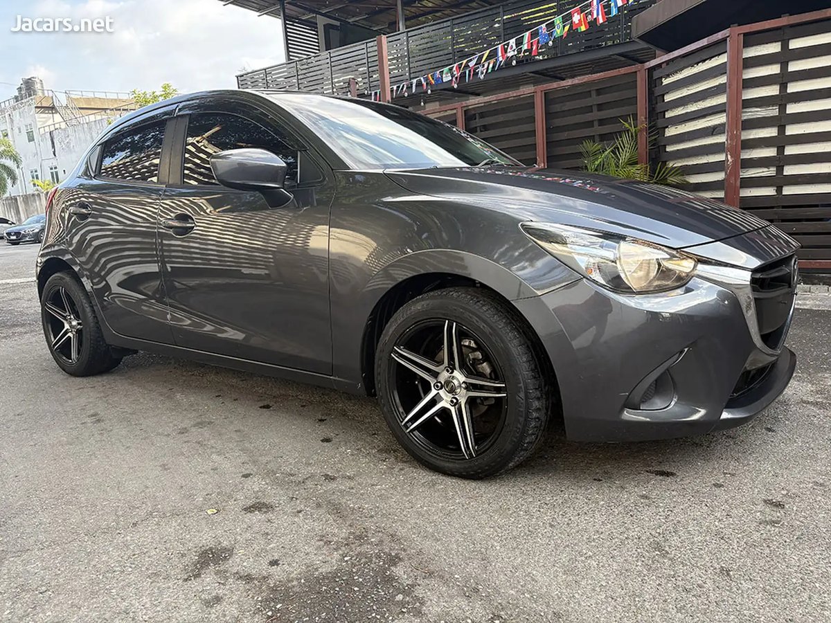 2016 MAZDA Demio