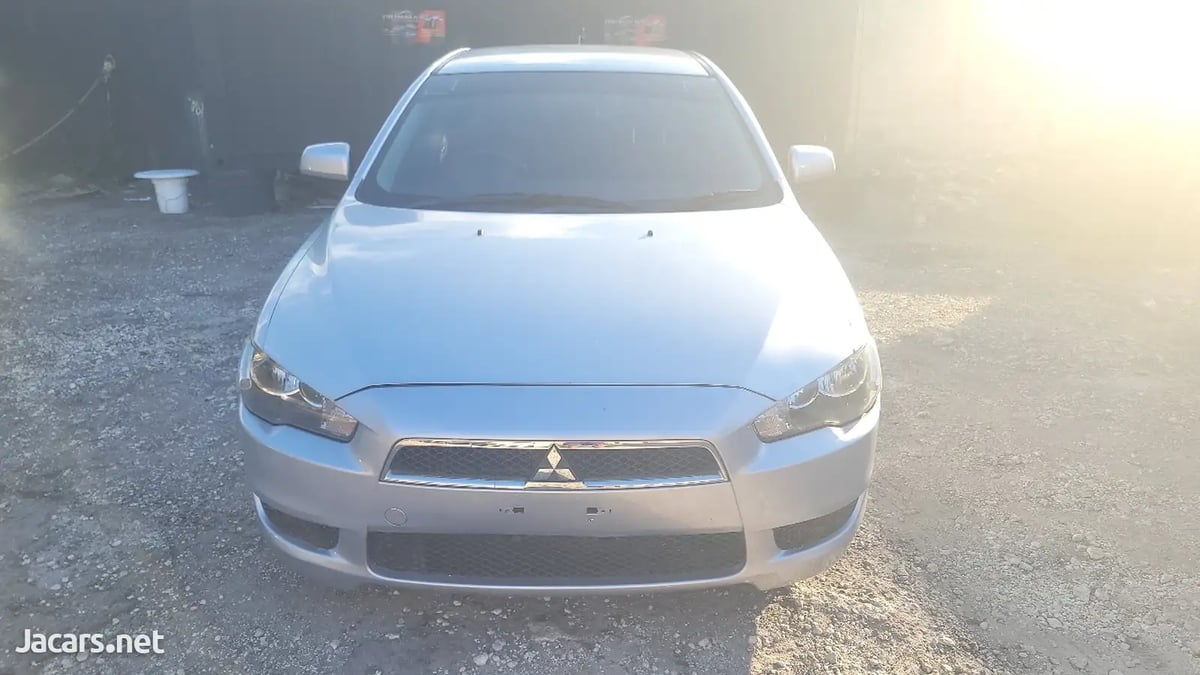2013 MITSUBISHI Galant