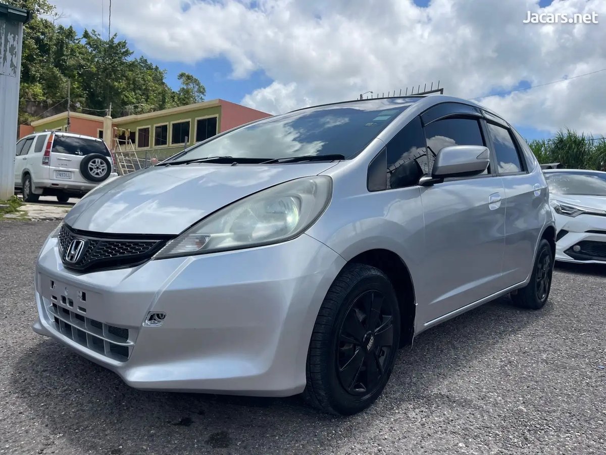2012 HONDA Fit